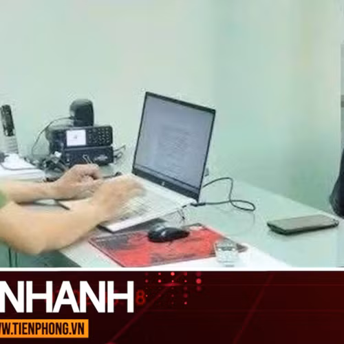 TIN NHANH: Người cha lấy dép đánh con ở TPHCM lên tiếng