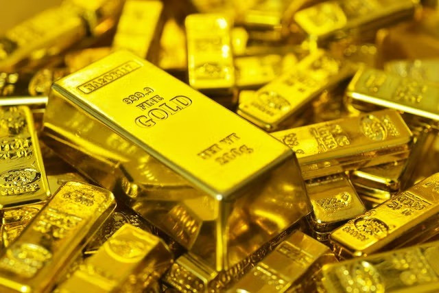 Giá vàng thế giới 'rơi' mạnh, bạc và bạch kim rời đỉnh lịch sử