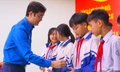 Bí thư thứ nhất T.Ư Đoàn động viên, chia sẻ khó khăn cùng bà con, học sinh nghèo Gia Lai