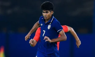  Tiền vệ Thái Lan: Việt Nam rất mạnh nhưng chúng tôi còn hơn thế