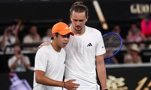 Tien (mũ cam) không thể tạo thêm bất ngờ.