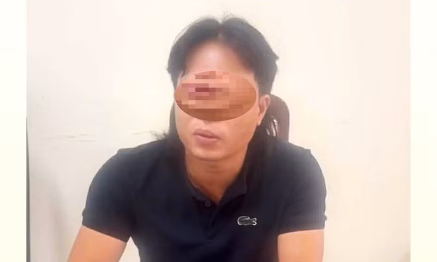 Công an làm việc với đối tượng ở Hà Nội tung tin giả 'tôm khô làm bằng cao su non' 