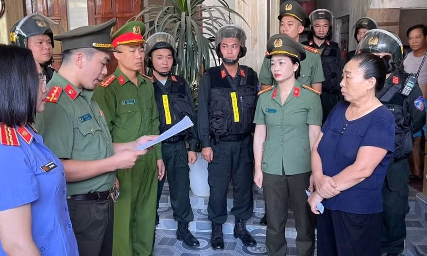 Bắt tạm giam người phụ nữ đăng tin sai sự thật, kích động gây rối