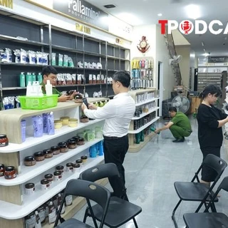 NÓNG 25/6: Phát hiện 2,5 tấn mỹ phẩm không rõ nguồn gốc ở Quảng Trị