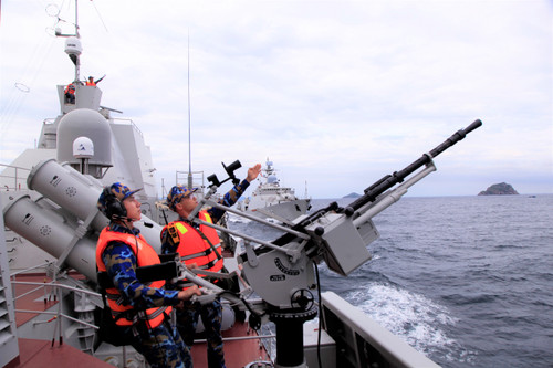 Cán bộ, chiến sĩ Lữ đoàn 162 huấn luyện tiêu diệt mục tiêu trên không