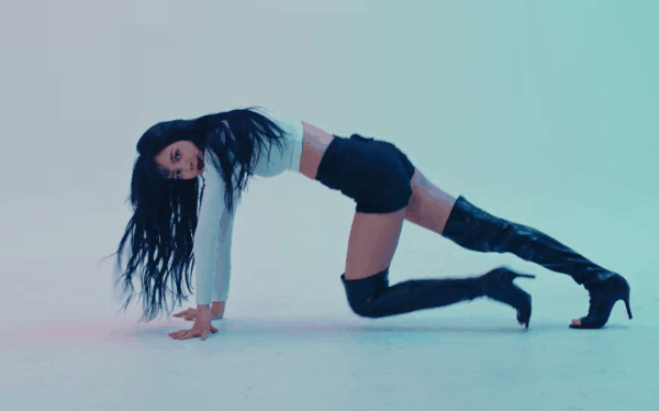 Màn vũ đạo bỏng mắt của Lisa (Black Pink) ảnh 4