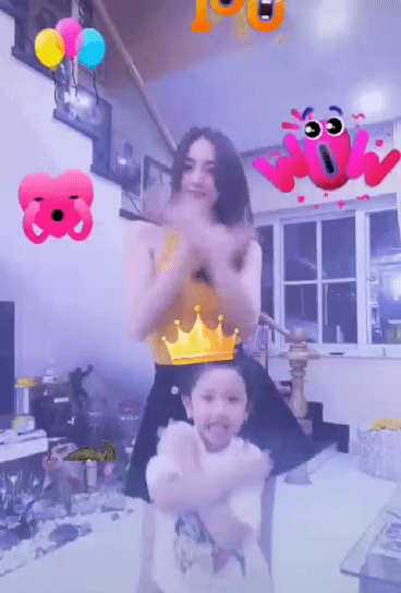 Ca sĩ Cẩm Vân nghẹn ngào đón sinh nhật tuổi 61 và xa cách gia đình ảnh 8