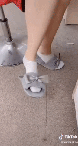 Những hình ảnh hậu trường cười té ghế của các BTV Thời sự VTV ảnh 6