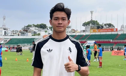 Tiền đạo Bùi Vĩ Hào: ‘Gia đình, đặc biệt vợ tôi là nguồn động viên lớn để tôi sớm trở lại thi đấu’