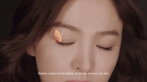 Song Hye Kyo gần cán mốc 10 triệu follow trên Instagram