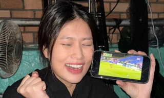 MC Lại Văn Sâm, Hoa hậu Đoàn Thiên Ân mừng chiến thắng nghẹt thở của U23 Việt Nam