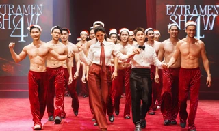 Loạt mẫu nam cởi trần khoe '6 múi' 