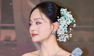 Diễn viên Lan Phương khóc nghẹn