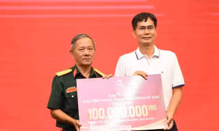 Tiền Phong Golf Championship - Non sông một dải huy động được 670 triệu đồng tri ân người khó khăn, cựu chiến binh