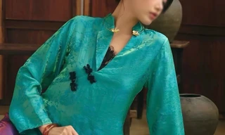 Trang phục khoét ngực bị chỉ trích vì gắn mác áo dài 