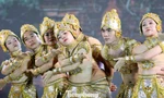Mãn nhãn màn múa của hàng chục nghệ sĩ tôn vinh vẻ đẹp trường tồn của tháp cổ Ponagar 