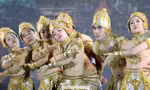 Mãn nhãn màn múa của hàng chục nghệ sĩ tôn vinh vẻ đẹp trường tồn của tháp cổ Ponagar 