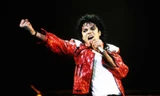 Michael Jackson lập kỷ lục mới: Trở lại Top 10 Billboard Hot 100 sau 40 năm