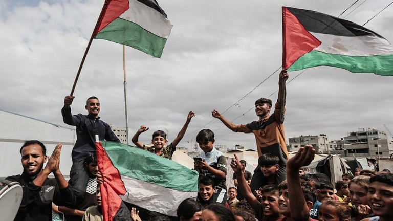 Lệnh ngừng bắn ở Dải Gaza chính thức có hiệu lực