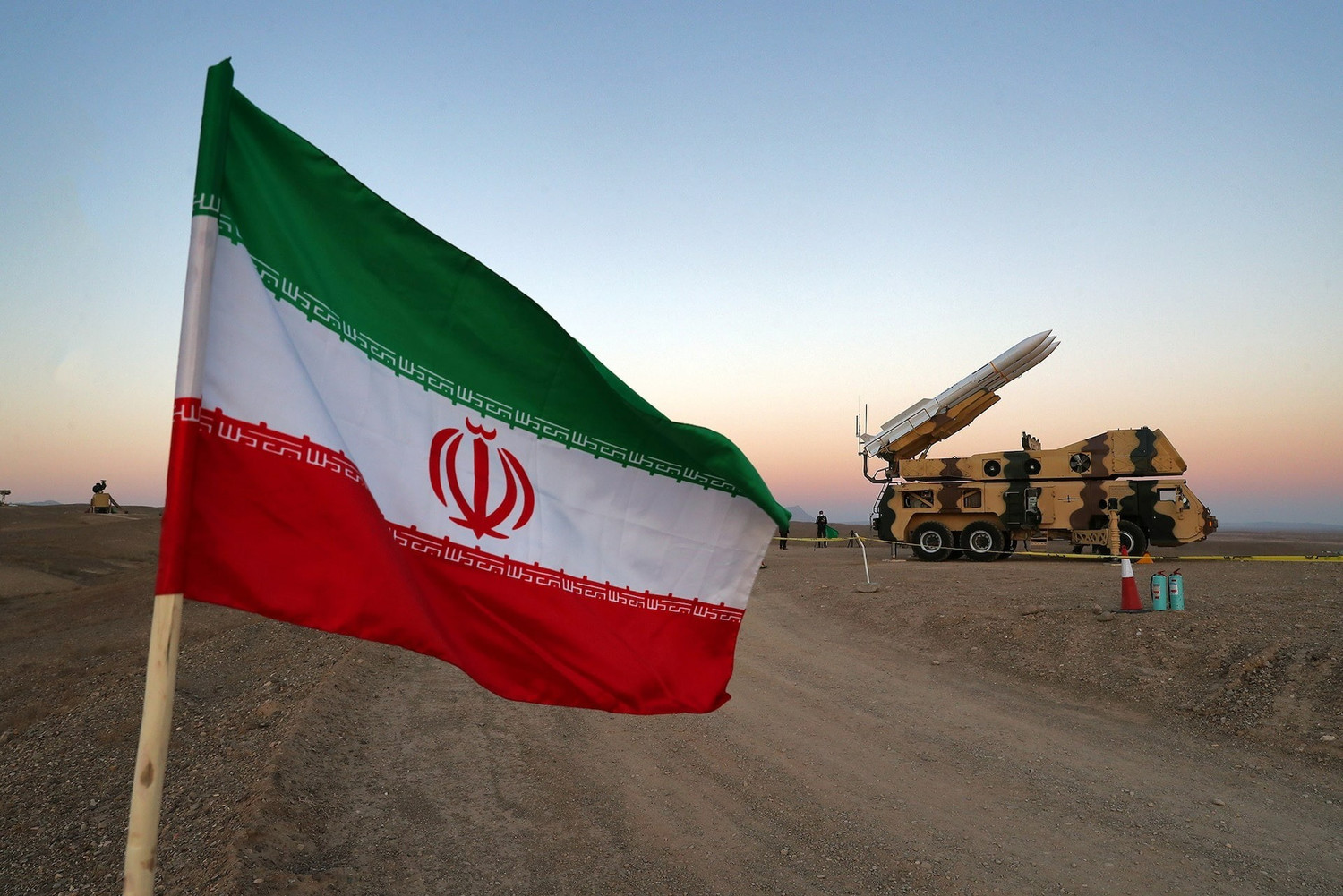 Iran tuyên bố triển khai 'loại vũ khí chưa từng sử dụng trước đây'