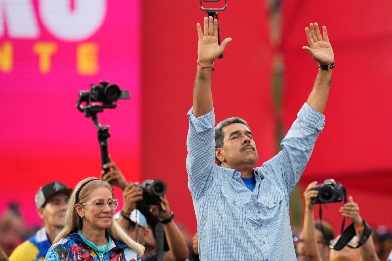 Những tháng ngày thăng trầm của Tổng thống Venezuela Nicolas Maduro qua ảnh