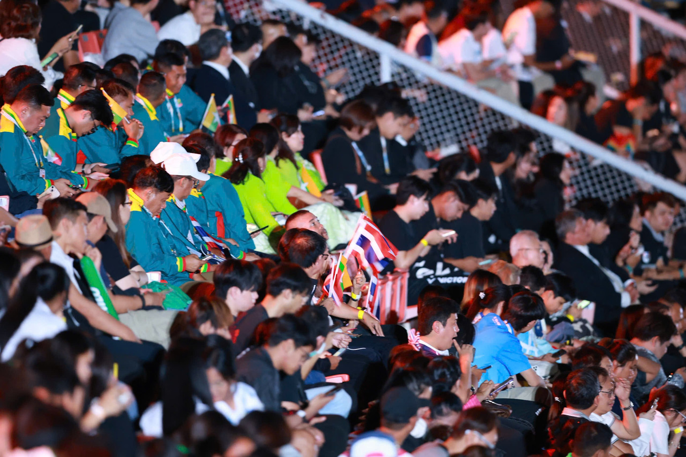 Болельщики и волонтеры с нетерпением ждут. khan-gia-2.jpg