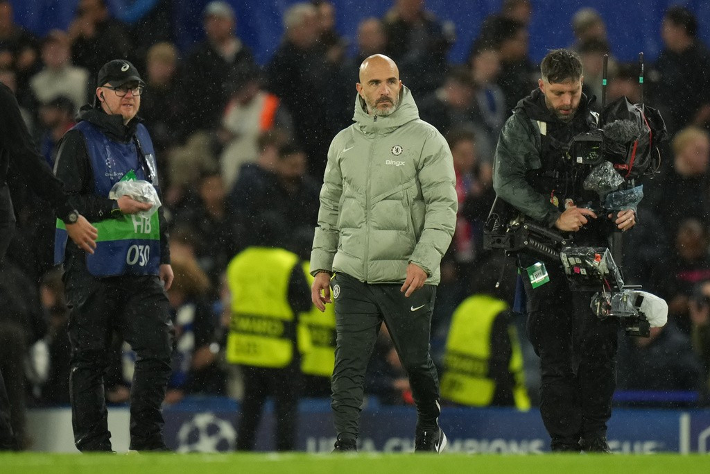 Pelatih Enzo Maresca pimpin Chelsea melewati krisis ap25295758708119.jpg