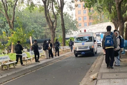 Nam sinh tử vong trong khuôn viên trường đại học sau tiếng động lớn