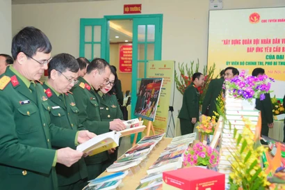 Ra mắt sách của Đại tướng Phan Văn Giang về xây dựng Quân đội hiện đại