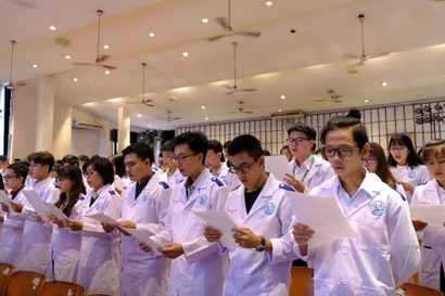 Muốn học bác sĩ nội trú, phải vượt qua thêm vòng phỏng vấn
