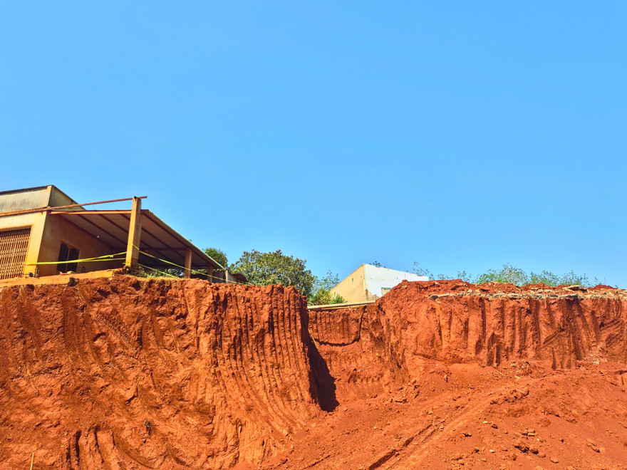 Dự án mở đường 'treo' nhà dân ở Đồng Nai: Thi công khi chưa hoàn tất thủ tục thu hồi đất