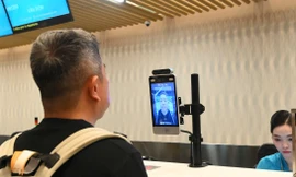 Khi hàng không gọi tên AI, wifi, VNeID...