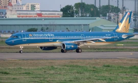 Máy bay Vietnam Airlines đi Campuchia hạ cánh khẩn cấp ở Đà Nẵng