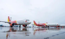 186 chuyến bay bị ảnh hưởng, đường sắt Bắc - Nam gãy ray vì bão Bualoi