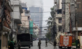 Nepal: Sân bay đóng cửa, khách du lịch mắc kẹt vì bạo loạn