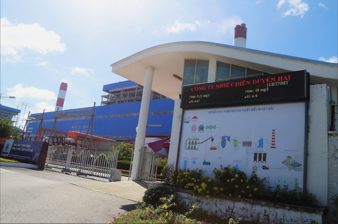 Dữ liệu các thông số môi trường được hiển thị công khai 24/7 trước cổng Công ty, truyền trực tuyến về Sở Tài nguyên và Môi trường tỉnh Vĩnh Long, đảm bảo minh bạch thông tin và giám sát cộng đồng anh-man-hinh-2025-07-15-luc-193841.png