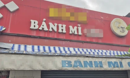 Tin mới vụ hơn 300 người ngộ độc sau khi ăn bánh mì ở TPHCM 