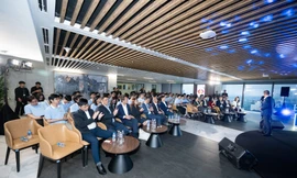 Techcombank chào đón nhân tài ‘AI thực chiến’ tham quan trụ sở