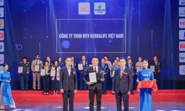 Herbalife Việt Nam đạt Chứng nhận Top 10 nhãn hiệu nổi tiếng Việt Nam và Doanh nghiệp tiên phong đổi mới sáng tạo 