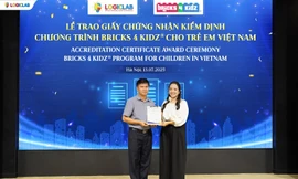 Logic Lab vinh dự nhận giấy chứng nhận kết quả thẩm định chương trình giáo dục Bricks 4 Kidz® cho trẻ em Việt Nam
