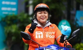 Câu chuyện về những 'nữ tài cam' chọn tự do cầm lái cuộc đời 