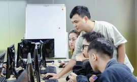 Sau tuổi 25, nhiều người trẻ chọn ‘bắt đầu lại’ để sống đúng với đam mê