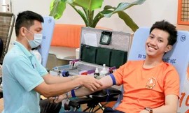 FWD đồng hành trang bị kiến thức tài chính cho học sinh và sinh viên Việt Nam