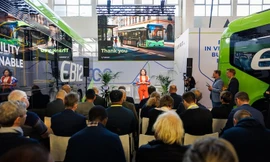 Vinfast chính thức ra mắt hai mẫu xe buýt điện tại Châu Âu