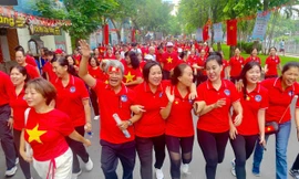 Đi bộ đồng hành gây Quỹ 'Vì người nghèo': Mỗi bước chân - Triệu tấm lòng, vì Tân Định gắn kết và phát triển 