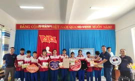 Mondelez Kinh Đô hỗ trợ vật phẩm học tập trong chương trình 'Thư viện Yêu thương'