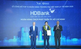 HDBank giữ vị trí thứ 3 Top ngân hàng niêm yết uy tín và hiệu quả nhất Việt Nam