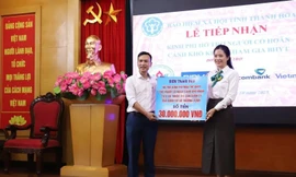 Hỗ trợ đóng bảo hiểm y tế cho người có hoàn cảnh khó khăn