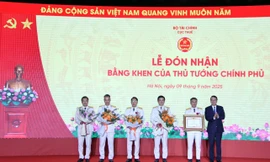 Thu thuế năm nay dự kiến vượt mốc 2 triệu tỷ đồng