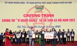 Ciputra Hanoi trao ủng hộ quỹ “Vì người nghèo” TP. Hà Nội